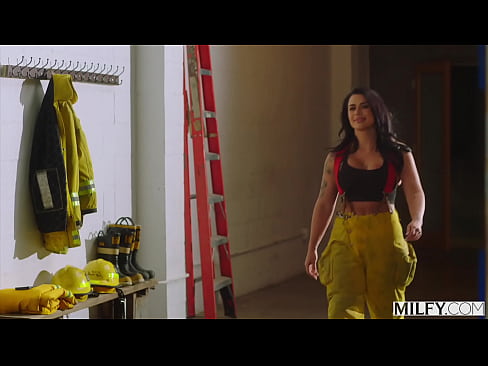 After a close call, bona fide fire captain firecracker Eva makes a deal her whole firehouse can't refuse - a last man standing gangbang. The winner? Everyone.