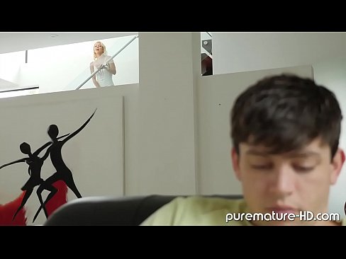 Blonde MILF loves sex