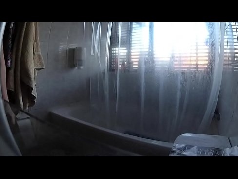 A bath on cam..Snap> ivona4u