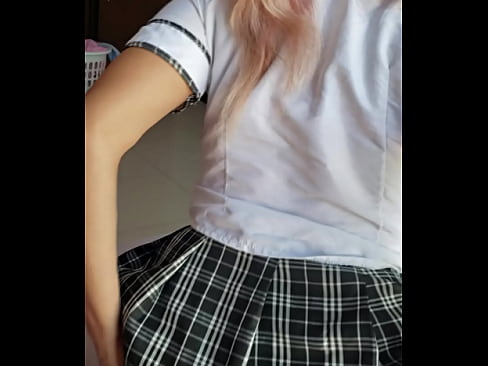 Las chicas de colegio son las mas putas