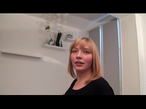 MIlf tettona ama da morire tanti cazzi  MIlf tettona ama da morire tanti cazzi