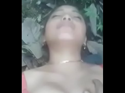 Cojiendo en el monte