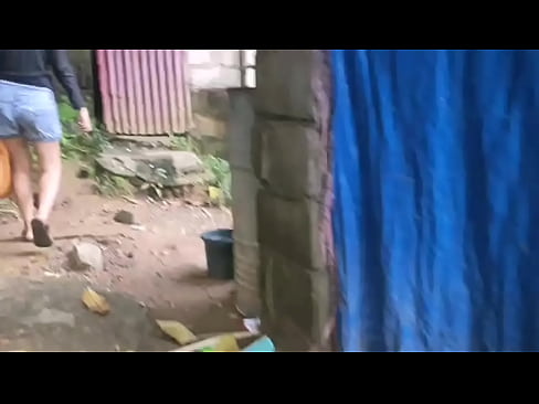 Pinay Kinantot sa CR sa tabi ng ILOG KAIN TAMOD