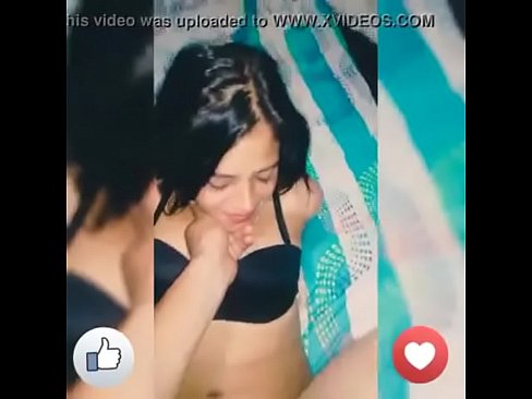 Joven Rica pide que le den duro