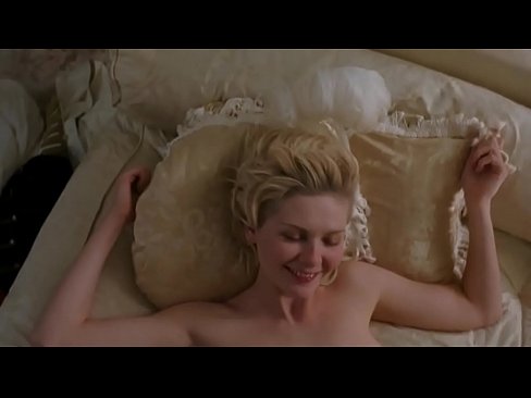 Beautiful american actress Kirsten Dunst full naked and having sex with Jamie Dornan - Marie Antoinette (2006) directed by Sofia Coppola