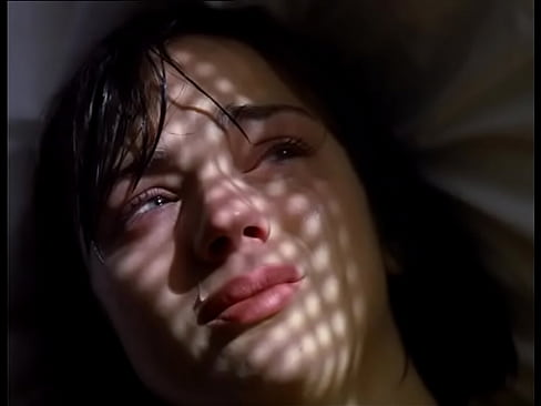 Balthazar Getty and Amanda Ryan sex scene from The Hunger S01E01 (The Swords)
