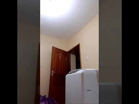 Malaya Wa Kenya Anatuma Nudes Kwa Mwanaume