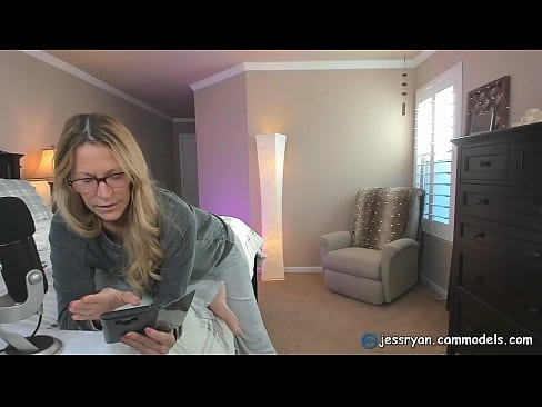 This hot mom takes a look at this young stud and his cock! Jess Ryan