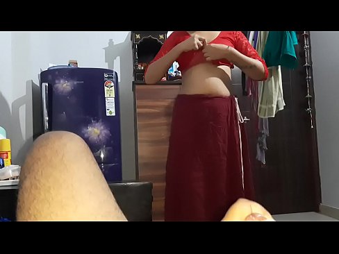 मस्त सेक्सी भाभी की गीली बुर के लिए प्यासा लोडा