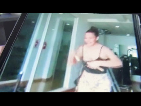 Woman in gym gets caught offguard