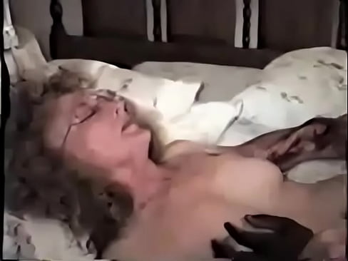 horny granny fucking