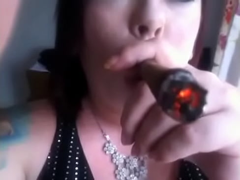 Chubby UK Mistress Tina Snua Smokes A Cigar Using A Holder - Fetish Domme