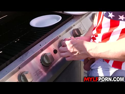 Hot sex with stepmommy during 4th for July