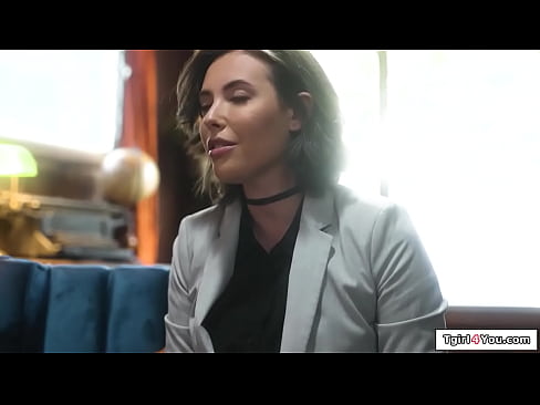 Trans femboy Jean Hollywood confesses crush on a petite doctor and kiss.The shemale sucks her feet and gets a bj.Then the small tits tranny fucks her