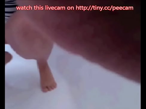 webcam pee girl50