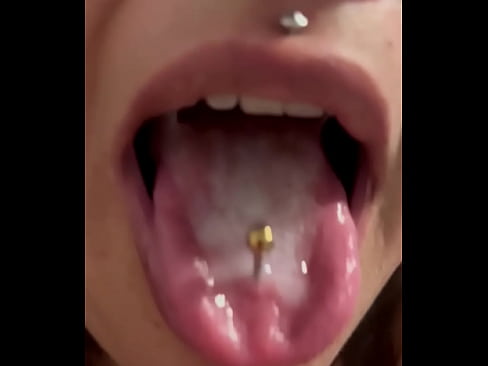 Random blowjob, cum in mouth