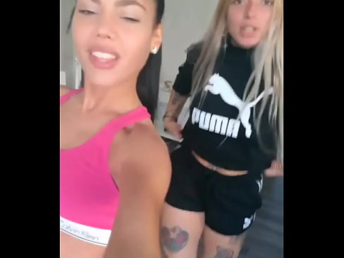 Nefka Blonde y Apolonia Lapiedra filmando nueva peli porno en España