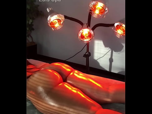 espiando en el spa