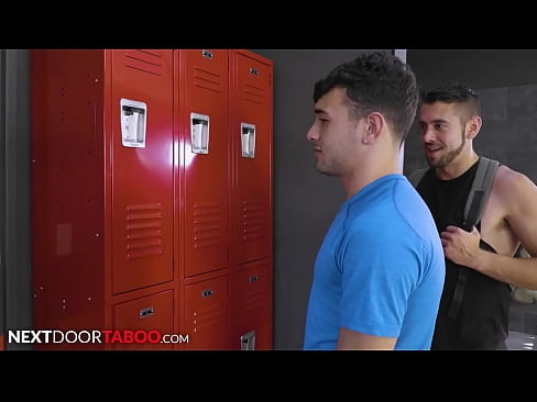 Stepbrothers Fuck In Gym Locker Room