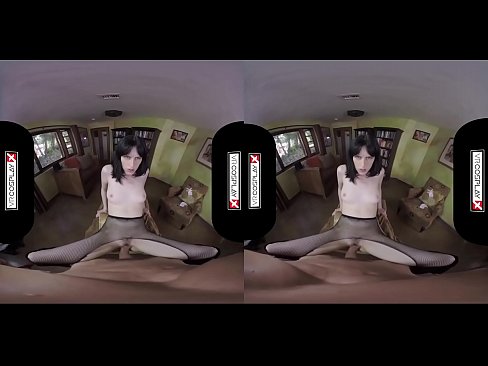 Zatanna XXX Cosplay parody featuring Alex Harper getting her tight hole smashed in Virtual Reality!