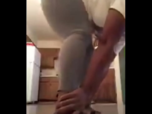Ebony sister twerking