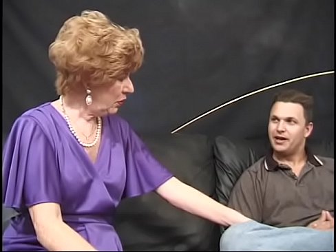 Randy granny  Diana Richards has hardcore fuck with five strong guys