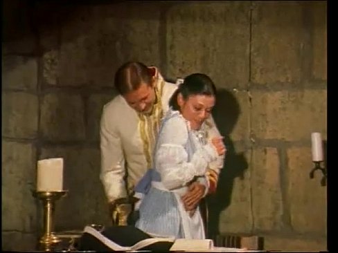 Vintage castle fuck for noble couple
