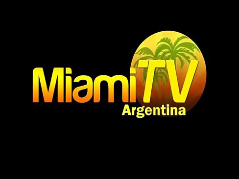 Famosas en el camarin, desnudas. Miami TV