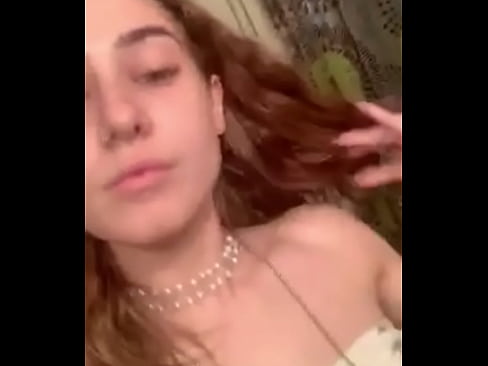 sexy girl shows on periscope