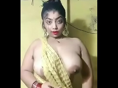 indian bhabi boobs pressing