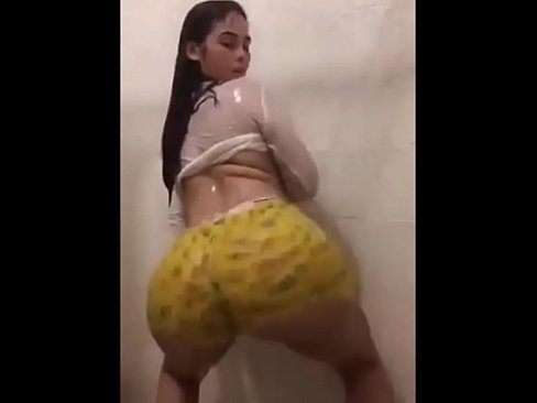 Thick Ass Latina Twerks in Slow Motion (Loop)