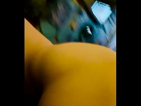 AMATEURs GOES DEEP IN HIS GFs TASTY CREAMPIE