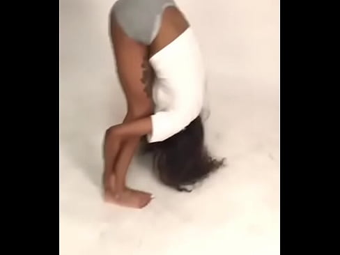 Ebony Babe Shaking Ass