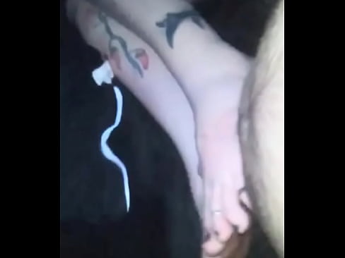 Dude gets thot feet on cock
