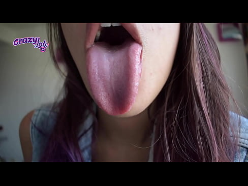 Asi hago un sexy ahegao y muestro mi lengua
