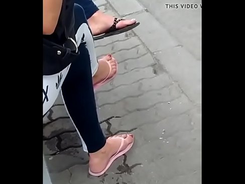 Amateur Foot Fetish HD Videos Flip Flops Candid Feet Hd