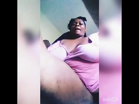 Ebony bbw Pee-gasm