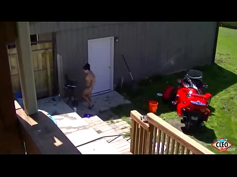 Naked Neighbor Its Cleo Masturbates In The Back Yard For A Hot Cam Show!