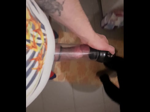 Use vacuum pump and fuck sister mouth