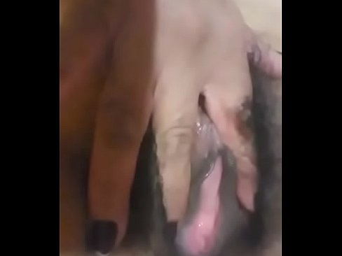 Mi madura me manda video de como se masturba