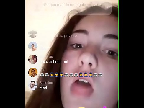 Jovencita de 18 calienta Badoo
