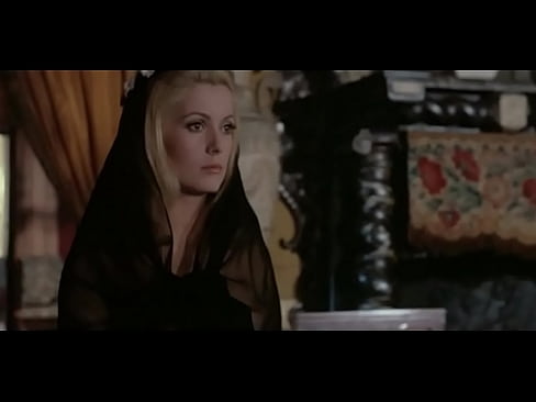 Catherine Deneuve in Belle de jour (1967)