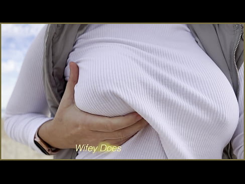 MILF with incredible tits goes public braless