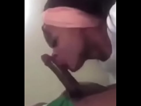 She sucking that dick good
