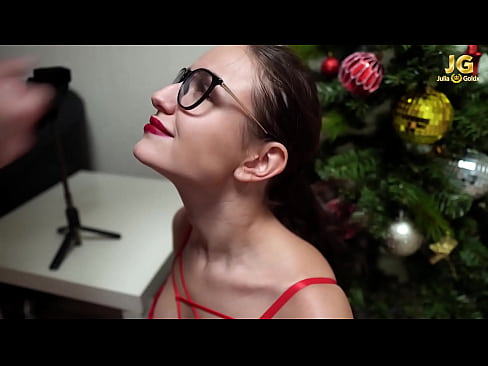 Sweet Girl Sucks Dick and Hard Sex To Facial on Christmas