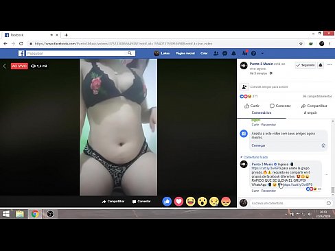 Mexicana se exibindo no facebook