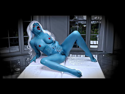 Hot alien Lady with beautiful feet masturbating and squirting all around