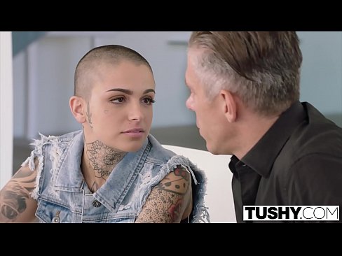 Tattooed babe gets drilled in the ass
