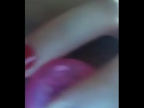 Creamy wife makes herself cum