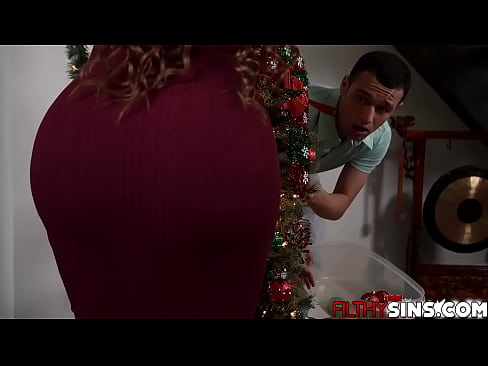 Richelle got the best cum on Christmas Day
